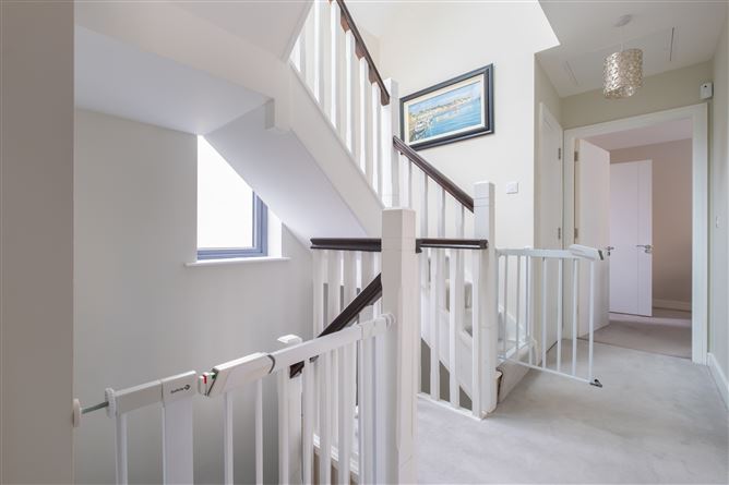 2 The Crescent, Scholarstown Wood, Rathfarnham, Dublin 16