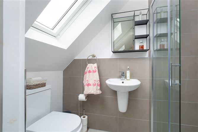 2 The Crescent, Scholarstown Wood, Rathfarnham, Dublin 16