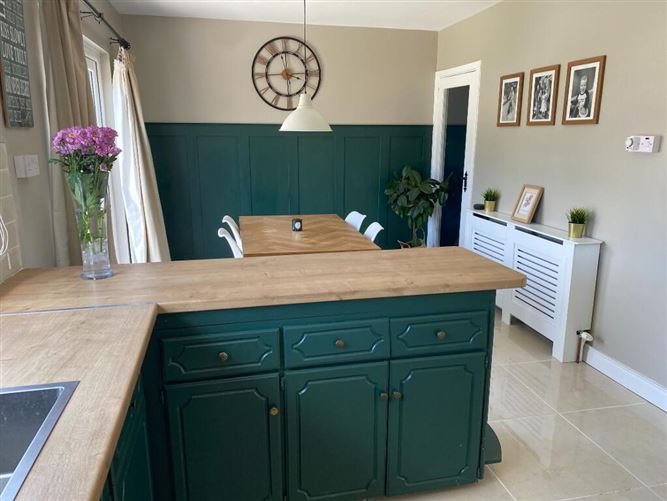 25 Gardenrath Close, Kells, Meath