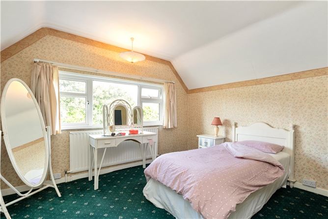 9 St Thomas Mead, Mount Merrion, Co. Dublin