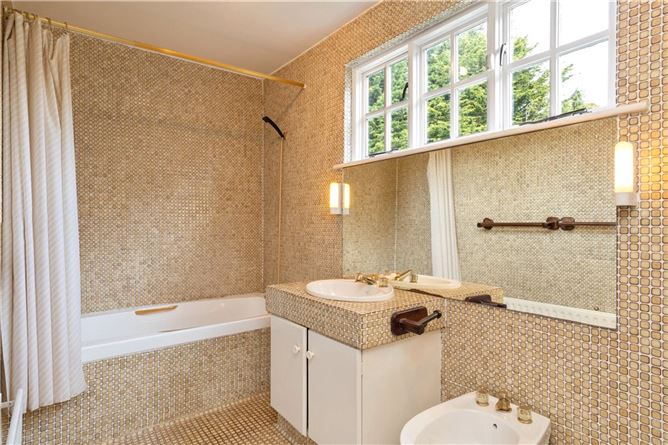 9 St Thomas Mead, Mount Merrion, Co. Dublin