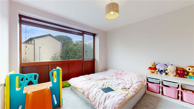 15 Castlegate Dene, Adamstown Castle, Lucan, Co. Dublin