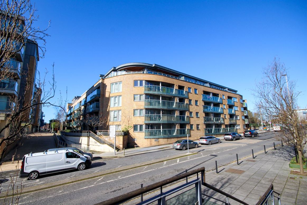 16 New Bancroft Hall, Tallaght, Dublin 24