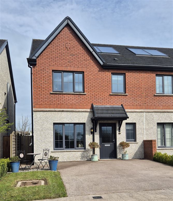 26 The Ferns, Classes Lake, Ovens, Cork