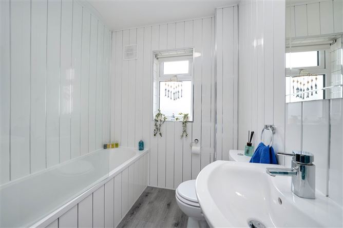 Photo 26 of 43 — 22 Royston, Kimmage Road West, Kimmage, Dublin 12