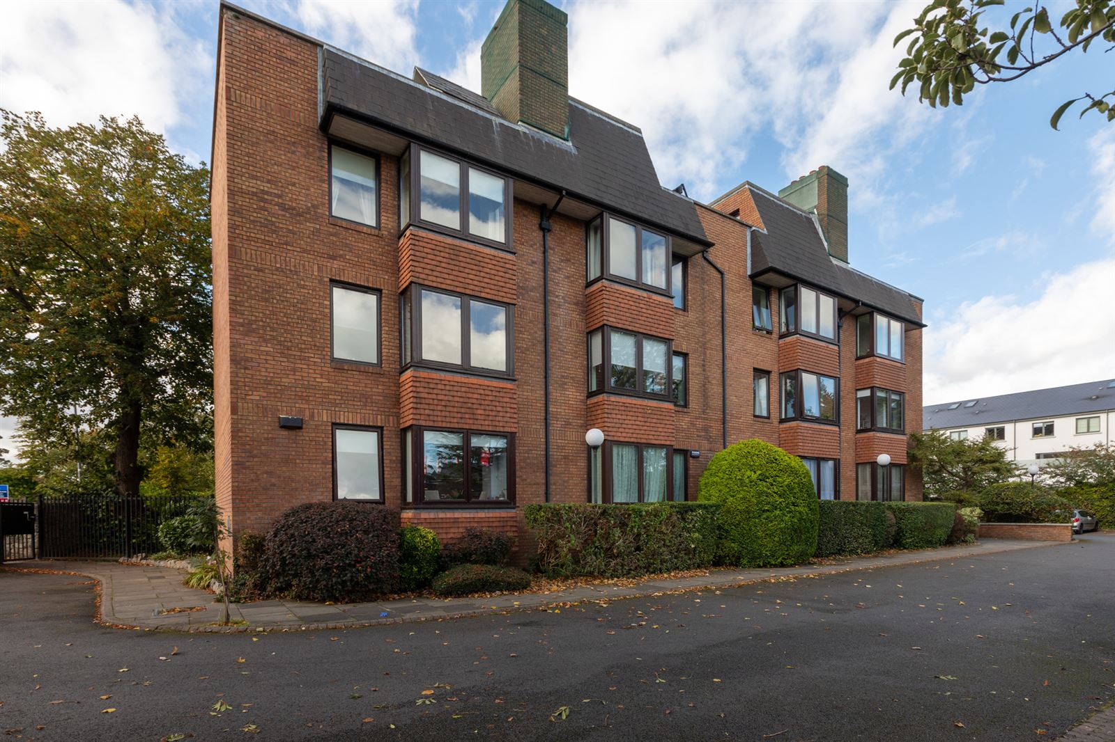 Photo 1 of 22 — Apartment 44 Windemere, Sandymount, Dublin 4
