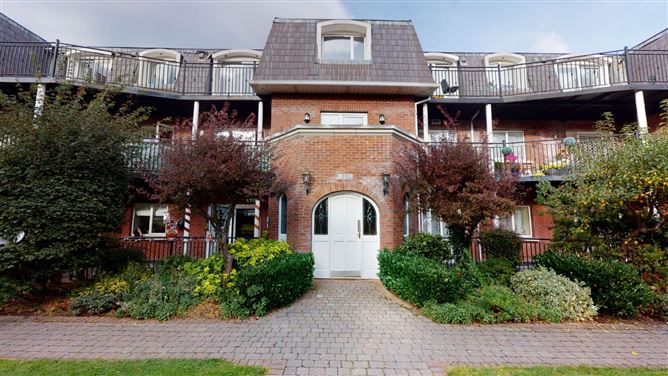 44 Castle Lawns, Kilgobbin Woods, Sandyford, Dublin 18