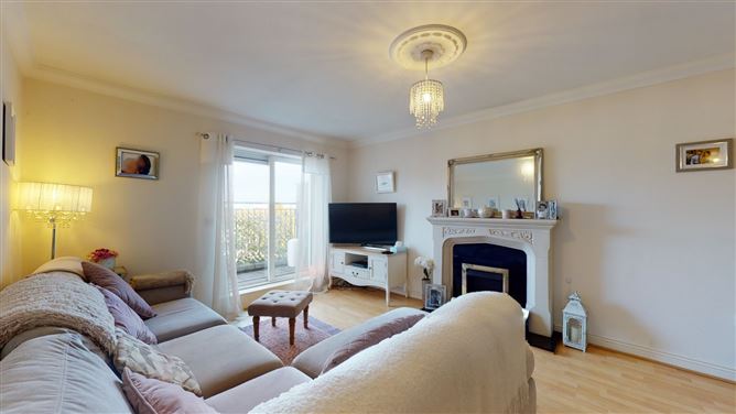 44 Castle Lawns, Kilgobbin Woods, Sandyford, Dublin 18
