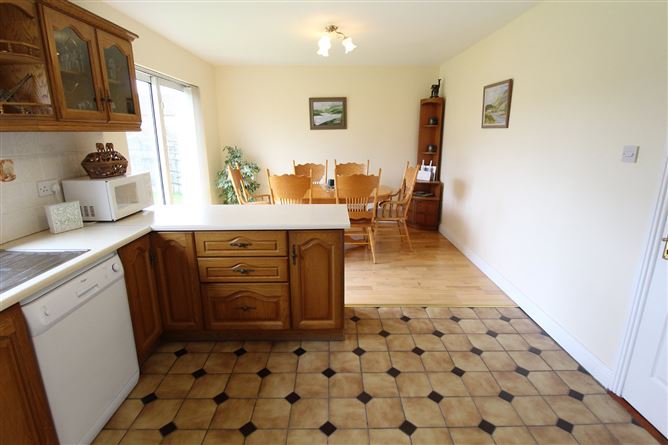 38 Hazelwood, Ennis, Co. Clare