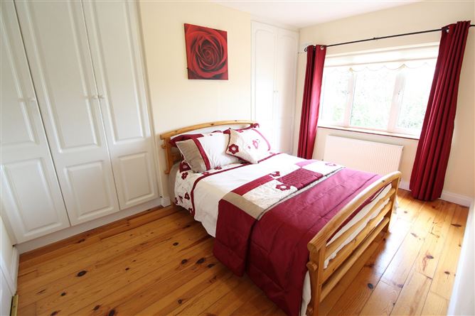 38 Hazelwood, Ennis, Co. Clare
