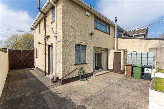 17 Shanowen Grove, Santry, Dublin 9