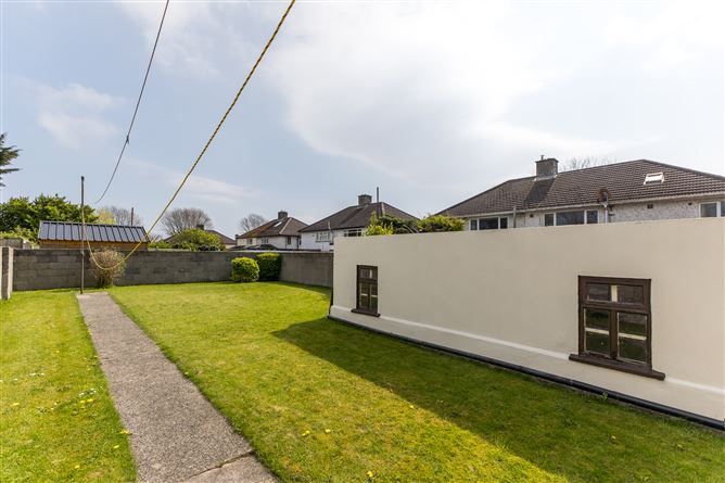 17 Shanowen Grove, Santry, Dublin 9