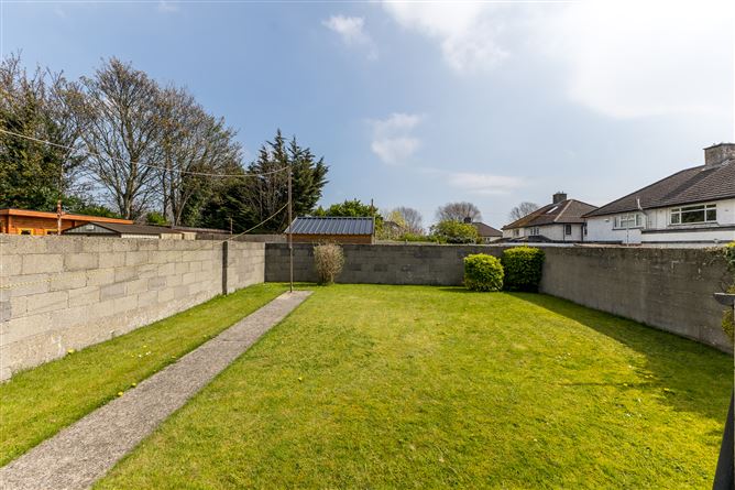 17 Shanowen Grove, Santry, Dublin 9