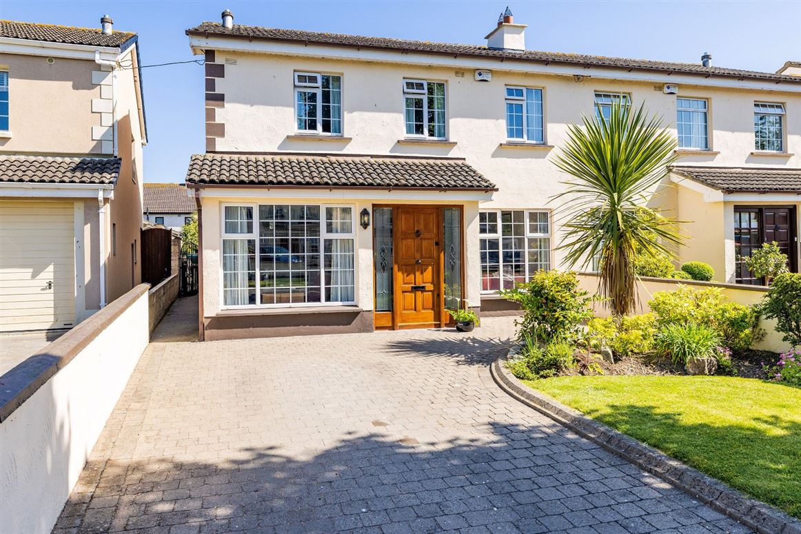 10 Orlynn Park, Lusk, Co. Dublin DNG McKenna Healy 4710396 MyHome