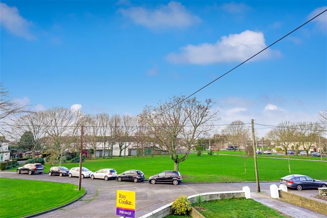 8 Hillsbrook Crescent, Perrystown, Dublin 12