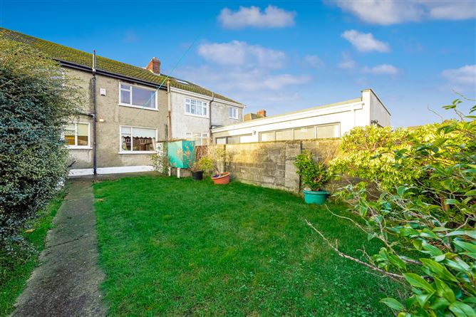 8 Hillsbrook Crescent, Perrystown, Dublin 12