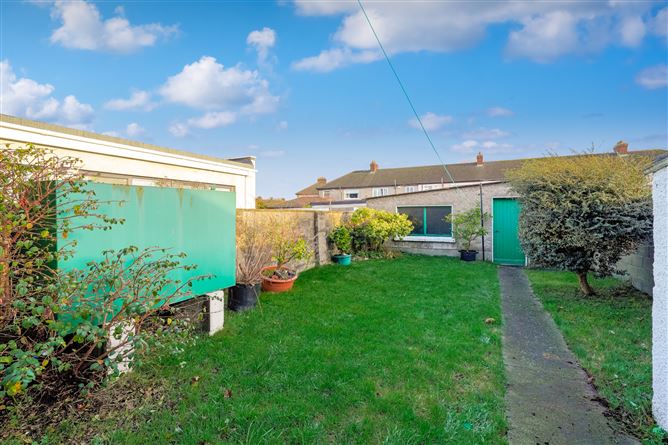 8 Hillsbrook Crescent, Perrystown, Dublin 12