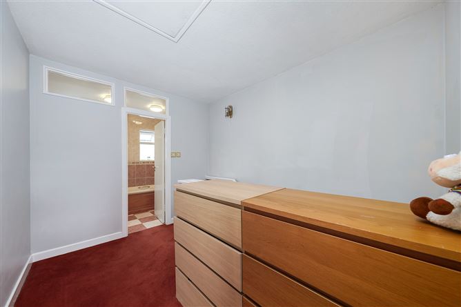 90 Cherryfield Road, Walkinstown, Dublin 12