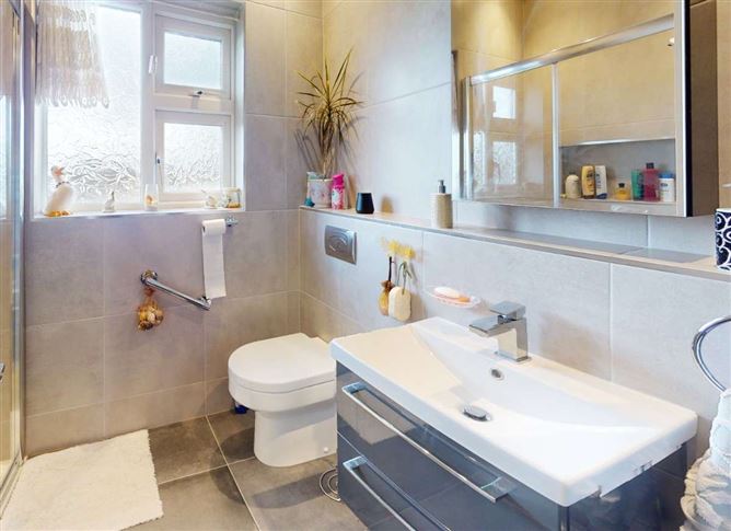 1 Wheatfield Road, Palmerstown, Dublin 20