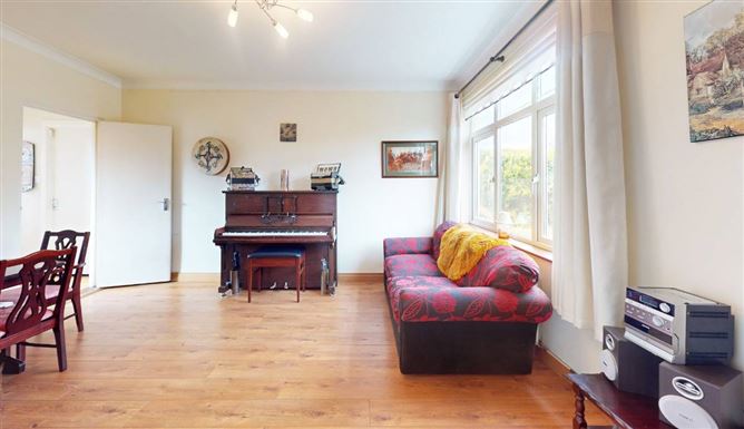 1 Wheatfield Road, Palmerstown, Dublin 20