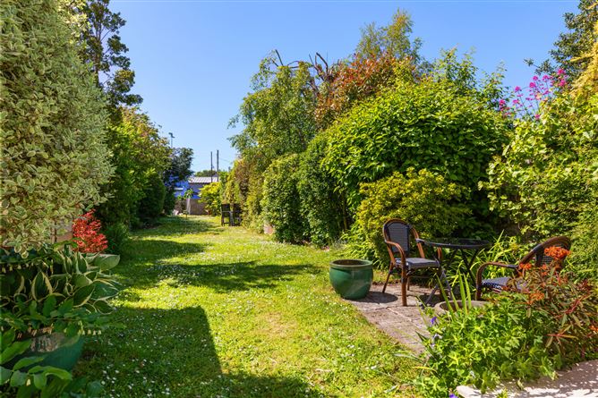 89 Strand Road, Sandymount, Dublin 4