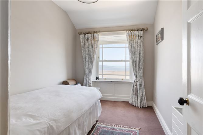 89 Strand Road, Sandymount, Dublin 4