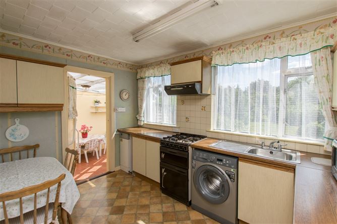 17 Barton Road East, Dundrum, Dublin 14