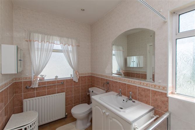 17 Barton Road East, Dundrum, Dublin 14