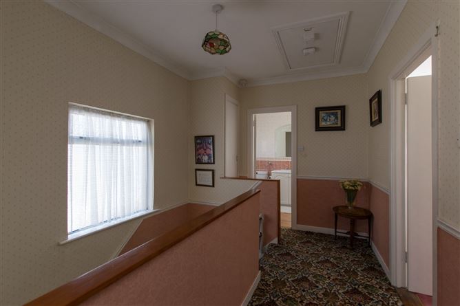 17 Barton Road East, Dundrum, Dublin 14
