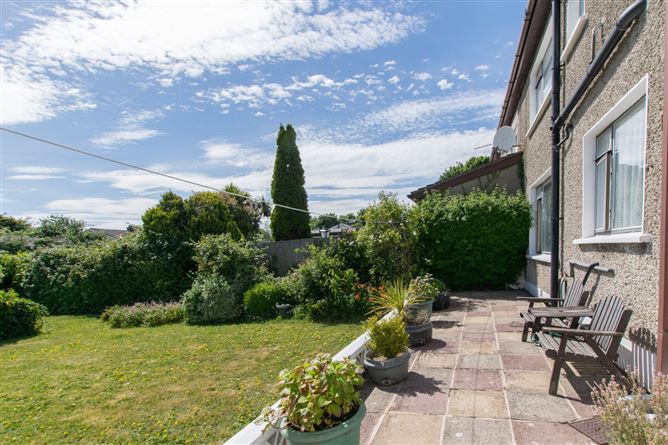 17 Barton Road East, Dundrum, Dublin 14