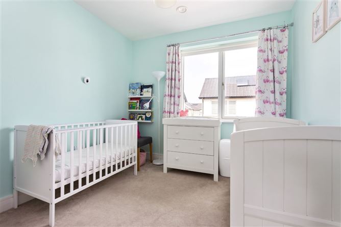 13 Larkfield View, Clay Farm, Leopardstown, Dublin 18