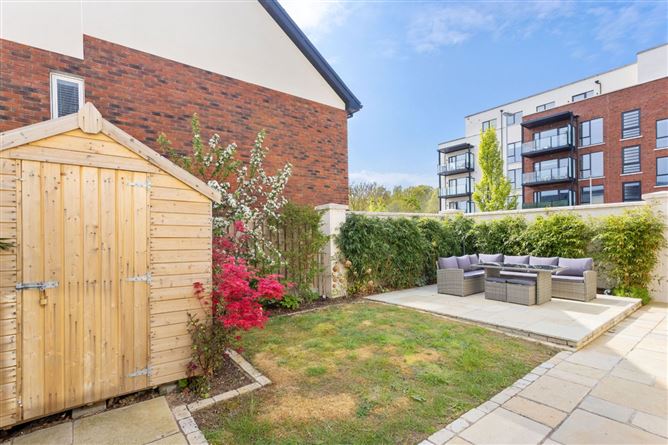 13 Larkfield View, Clay Farm, Leopardstown, Dublin 18