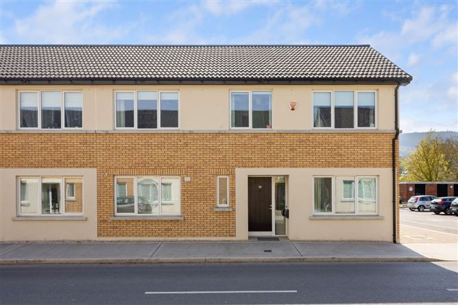 Main image for 13 Larkfield View, Clay Farm, Leopardstown, Dublin 18