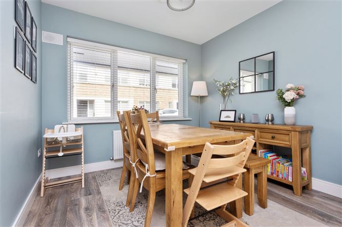 13 Larkfield View, Clay Farm, Leopardstown, Dublin 18