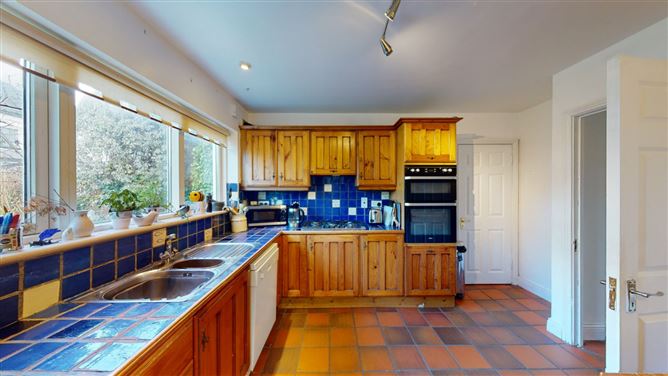 2 Orby View, The Gallops, Leopardstown, Dublin 18
