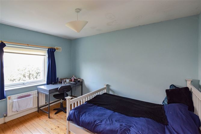 2 Orby View, The Gallops, Leopardstown, Dublin 18