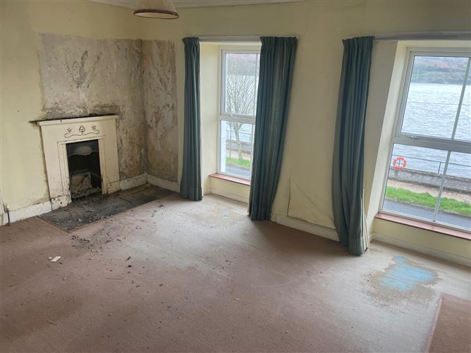 12 Victoria Terrace, Glenbrook, Passage West, Cork