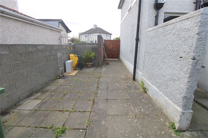 112 Downpatrick Road, Crumlin, Dublin 12
