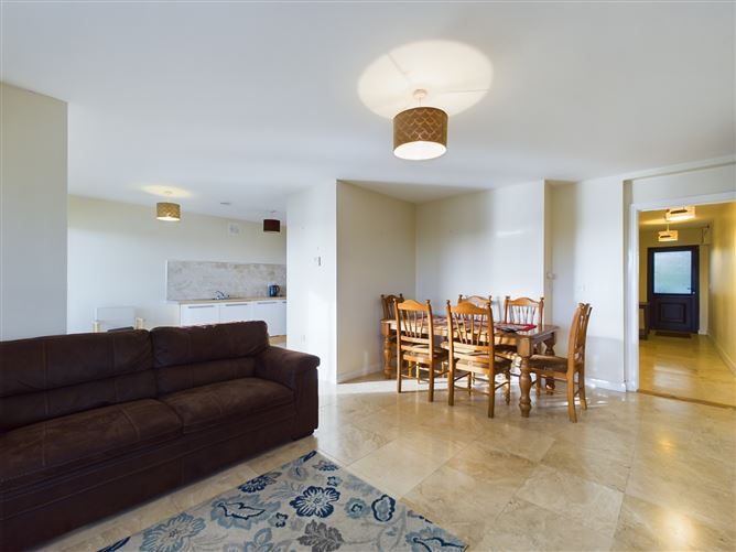 4 Tivoli Court, Tramore, Waterford