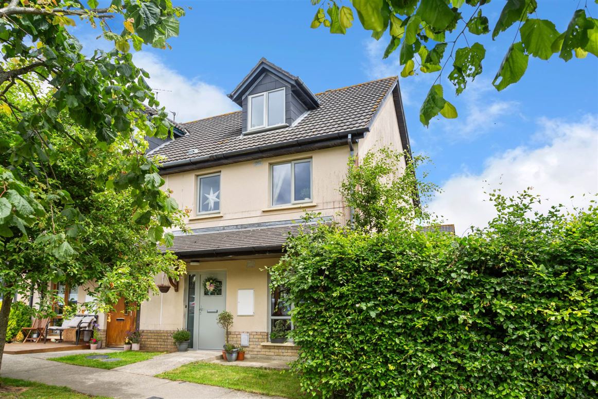 No. 22 The Close, Clonattin Village, Gorey, County Wexford