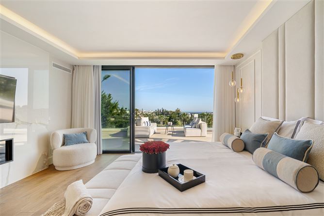 Spain, Marbella, Nueva Andalucia - COSTA-01045P