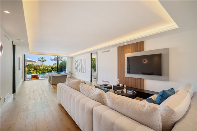 Spain, Marbella, Nueva Andalucia - COSTA-01045P