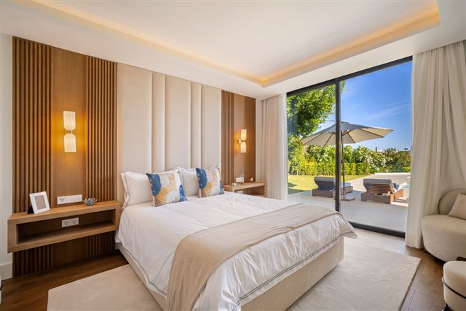 Spain, Marbella, Nueva Andalucia - COSTA-01045P