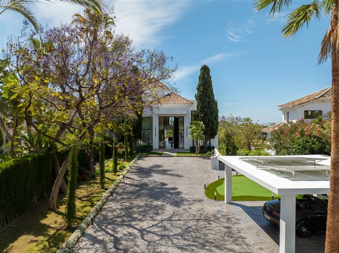 Spain, Marbella, Nueva Andalucia - COSTA-01045P