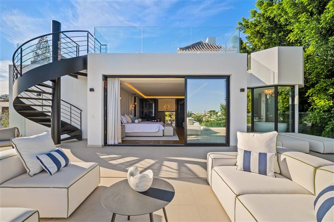 Spain, Marbella, Nueva Andalucia - COSTA-01045P