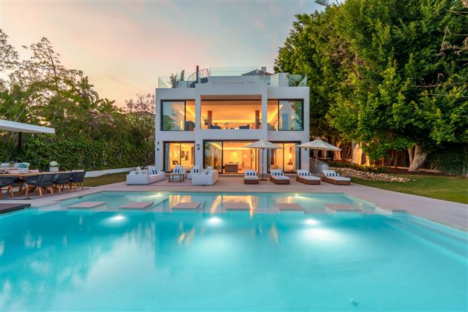 Spain, Marbella, Nueva Andalucia - COSTA-01045P