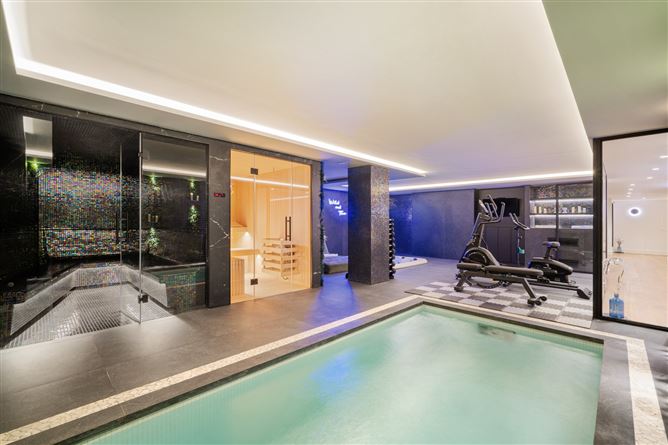 Spain, Marbella, Nueva Andalucia - COSTA-01045P