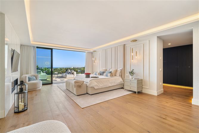 Spain, Marbella, Nueva Andalucia - COSTA-01045P
