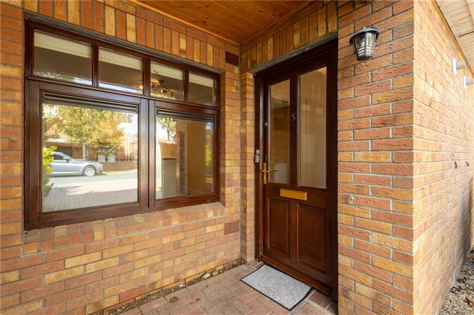 5 Charlesland Park, Greystones, Co. Wicklow