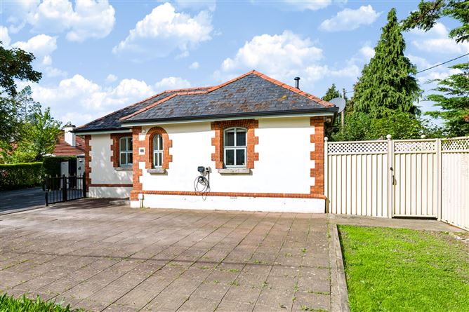 Laeken, 100 Lower Churchtown Road, Churchtown, Dublin 14